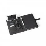 EMERGE A5 FOLDER II. A5 map in gerecycled polyester (100% rPET) 300D met draadloze oplader