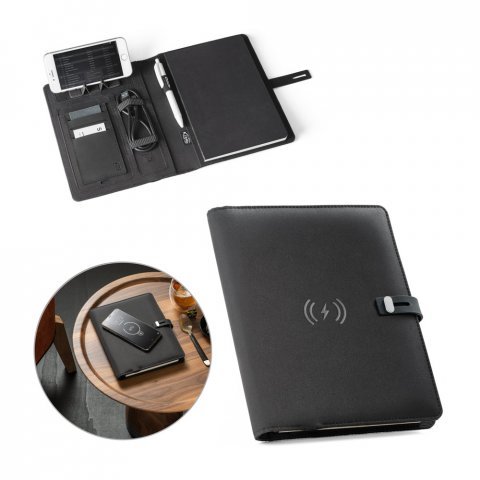 EMERGE A5 FOLDER II. A5 map in gerecycled polyester (100% rPET) 300D met draadloze oplader
