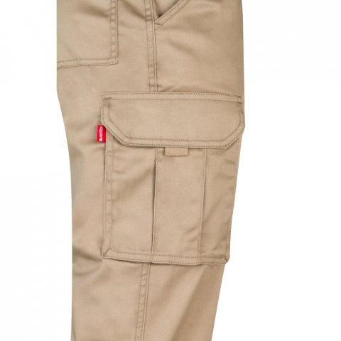 VL LUGH. Cal&ccedil;as stretch multibolsos (240g/m&sup2;) em algod&atilde;o (46%), EME (38%) e poli&eacute;ster (16%) - Natural claro