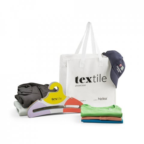 TEXTILE SHOWCASE. Campionario della collezione Tessile - Assortito