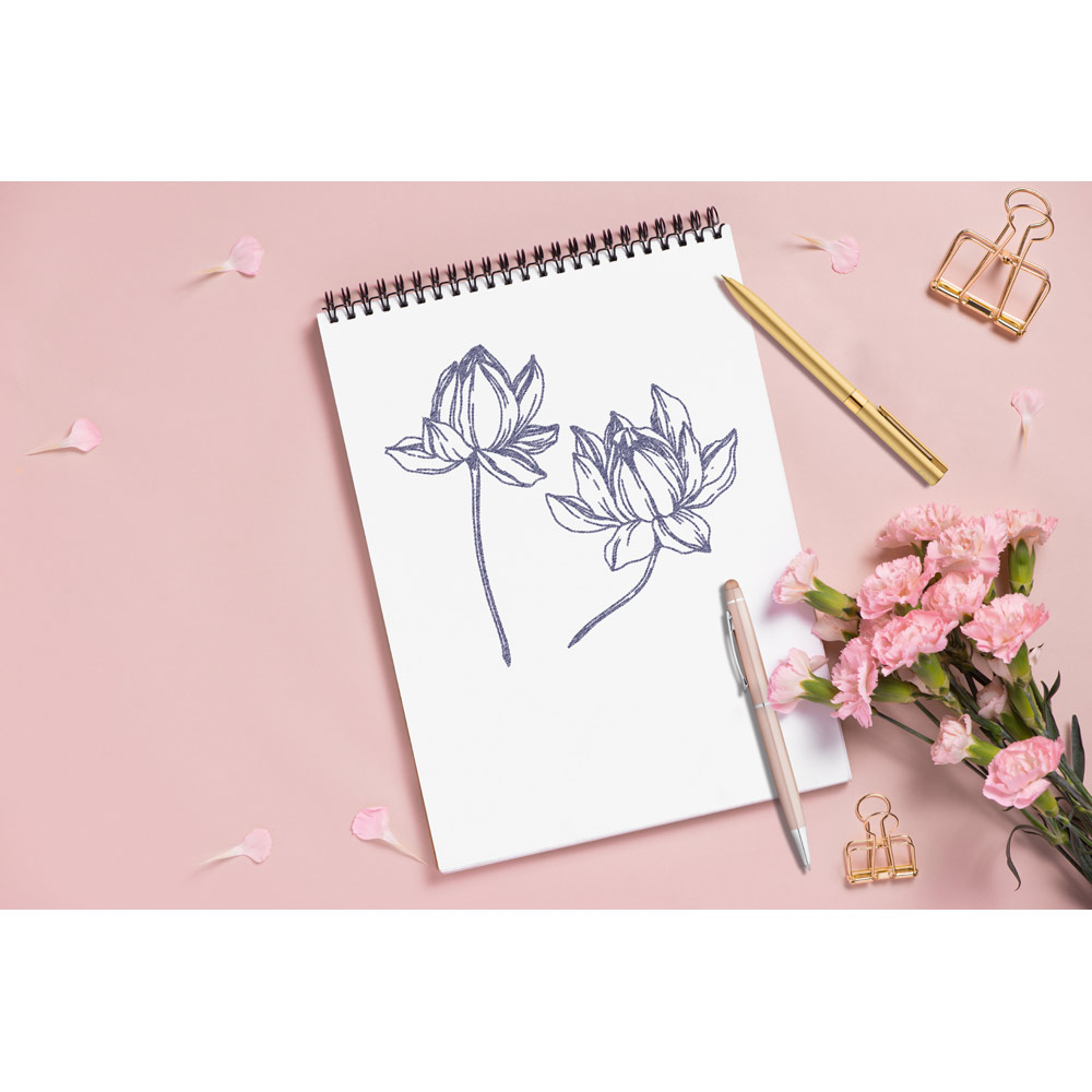 CLARE. Penna a sfera in alluminio riciclato (100% rAL) con meccanismo a rotazione e clip