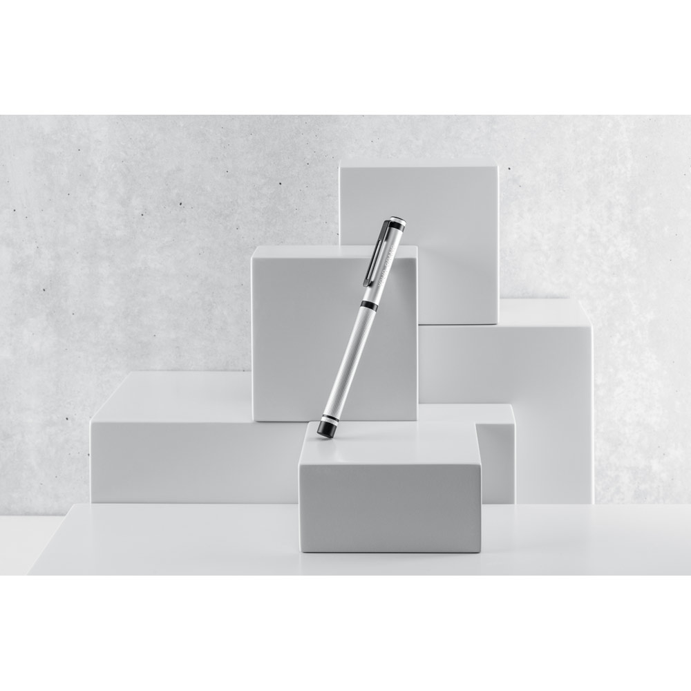 STAIN. Roller in metallo e clip in acciaio inossidabile