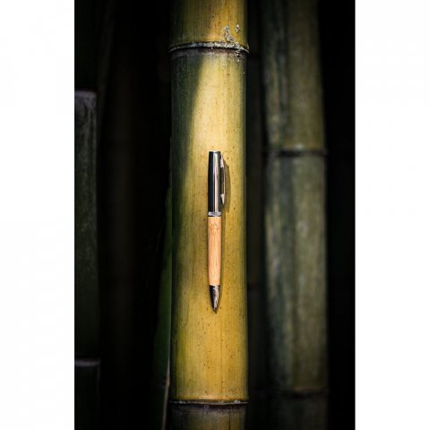 FUJI. &Sigma;&tau;&upsilon;&lambda;ό &alpha;&pi;ό &mu;&pi;&alpha;&mu;&pi;&omicron;ύ &kappa;&alpha;&iota; &mu;έ&tau;&alpha;&lambda;&lambda;&omicron; &mu;&epsilon; &theta;ή&kappa;&eta;