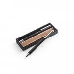 LEAH. Roller and ballpoint pen set in aluminium 94% rAL) with clip - Black