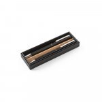 LEAH. Roller and ballpoint pen set in aluminium 94% rAL) with clip - Black