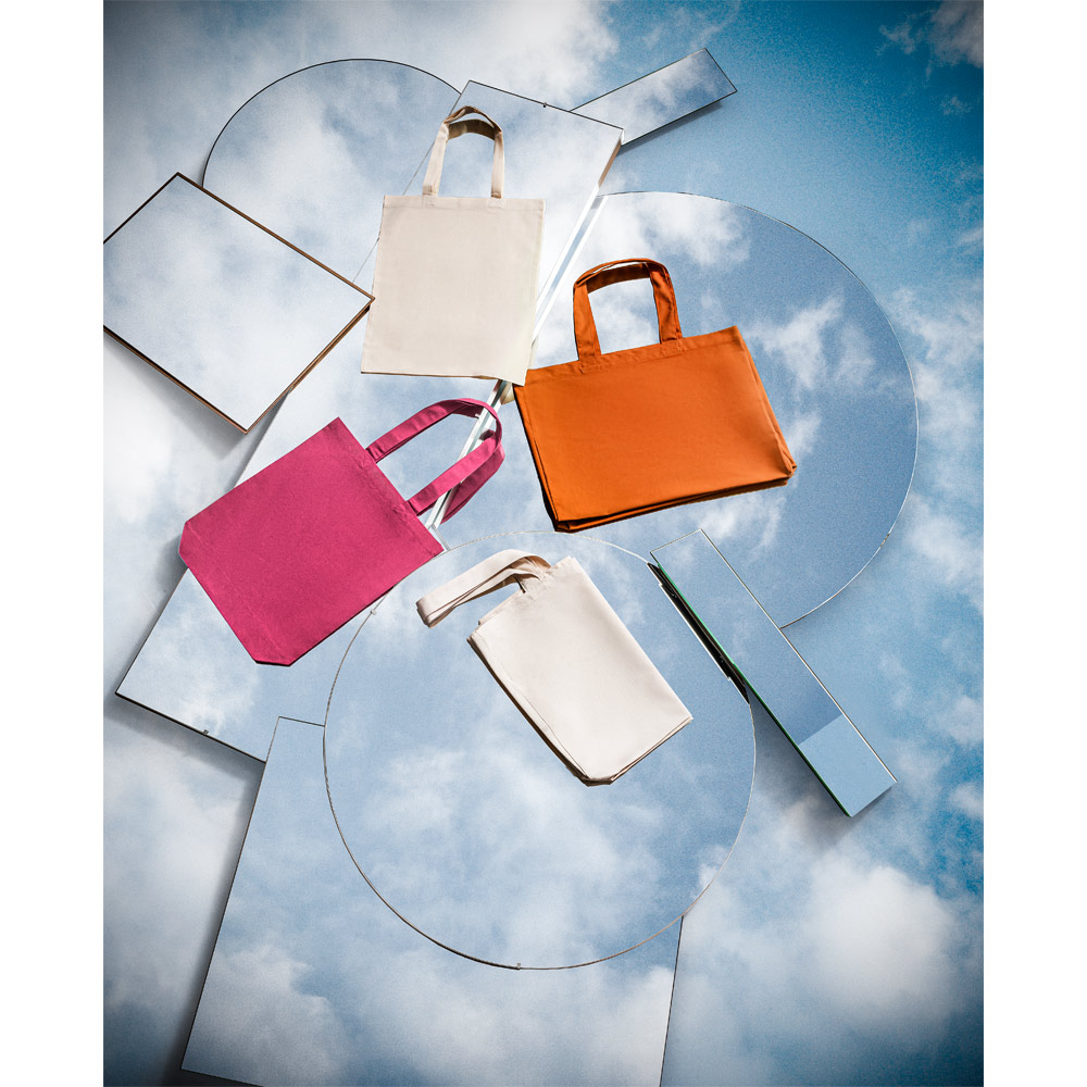 MERIDA. Borsa (220 g/m²) in cotone (50%), cotone riciclato (30%) e poliestere (20% rPET)