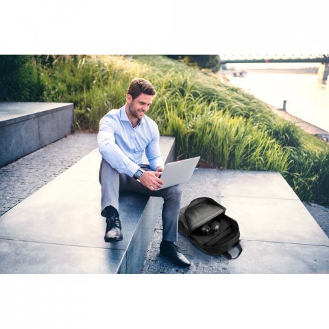 GIJON. Раница за лаптоп от рециклиран полиестер с висока плътност 600D и подплата от рециклиран полиестер 210D