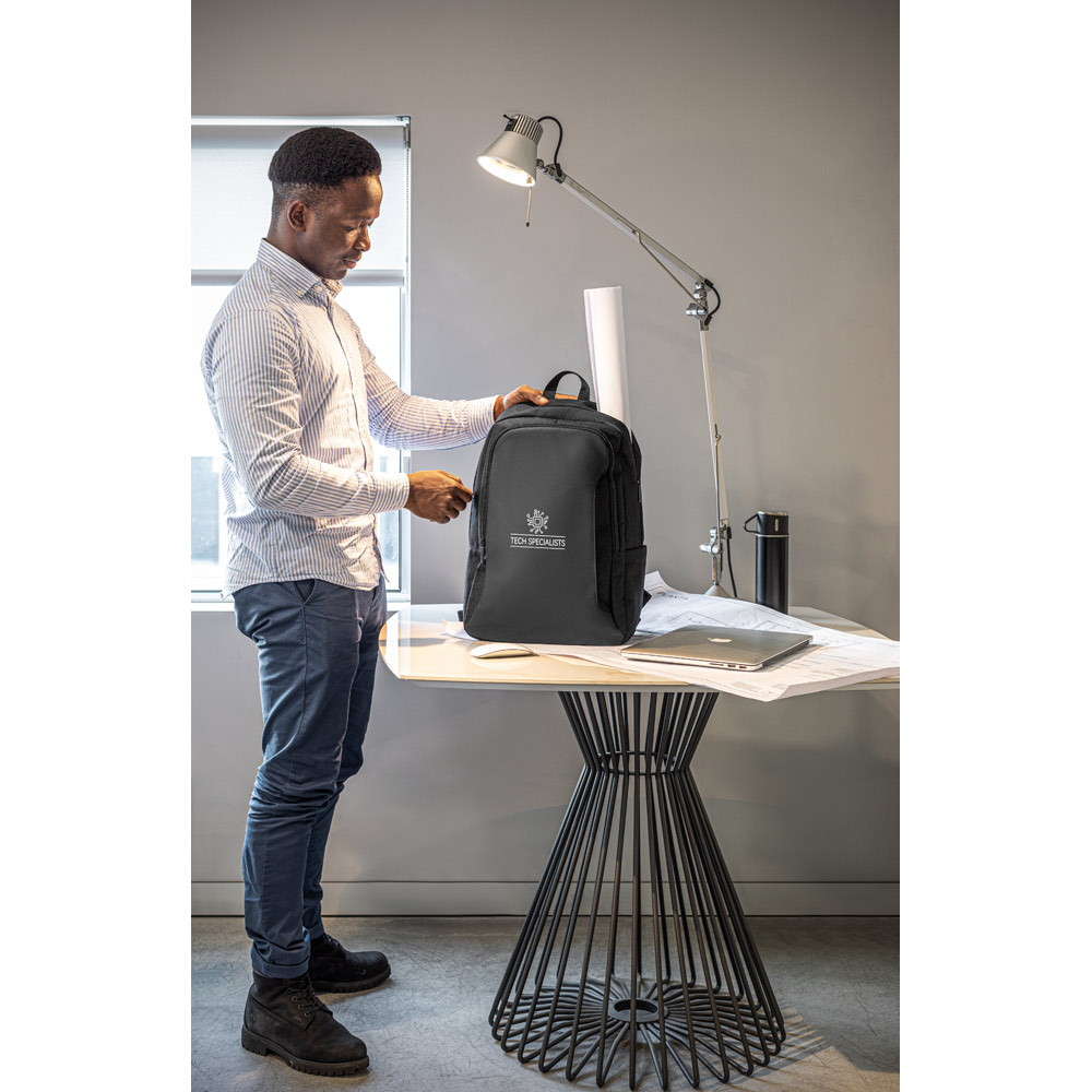 DRAMMEN. Zaino porta computer in poliestere riciclato 600D ad alta densità