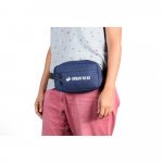 MYKONOS. Midjev&auml;ska i 600D &aring;tervunnen polyester och foder i 210D &aring;tervunnen polyester - Bl&aring;