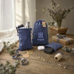 GIFT BAG L. Stor v&auml;rmef&ouml;rseglad non-woven-p&aring;se (60 g/m&sup2;)