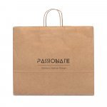 KIRA. Pappersp&aring;se i kraftpapper (115 g/m&sup2;) - Naturf&auml;rg