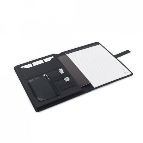 SANDERSON FOLDER. A4 map in PU (50% gerecycled) met magnetische sluiting en notitieblok met gelinieerde pagina's - Blauw