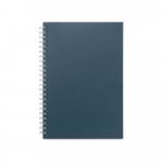 SCHILLER. Blocco note A5 con copertina flessibile,
realizzato con carta riciclata al 100% - Blu