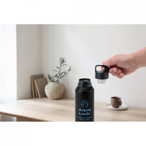 NICKLAUS. Sticlă din oțel inoxidabil (91% reciclată) cu perete dublu izolat &icirc;n vid 590 ml