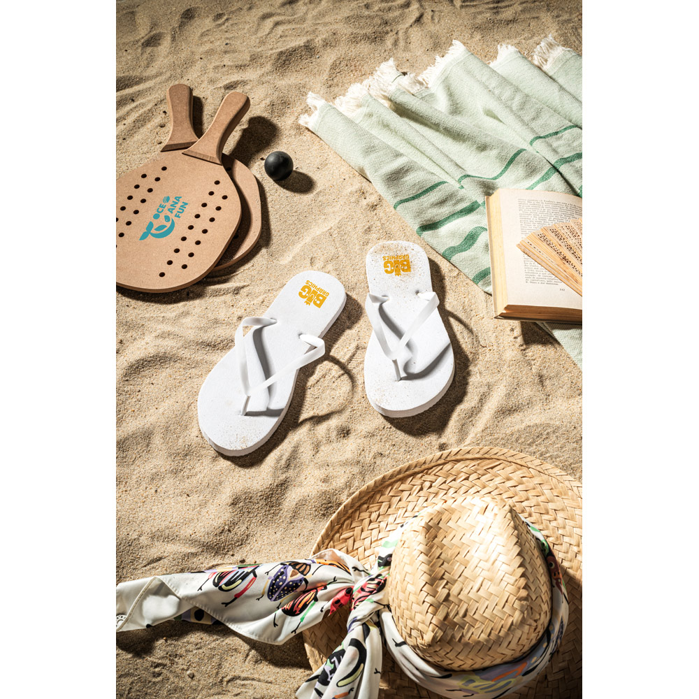 MAUPITI S / M. Comode infradito con suola in PE e cinturino in PVC