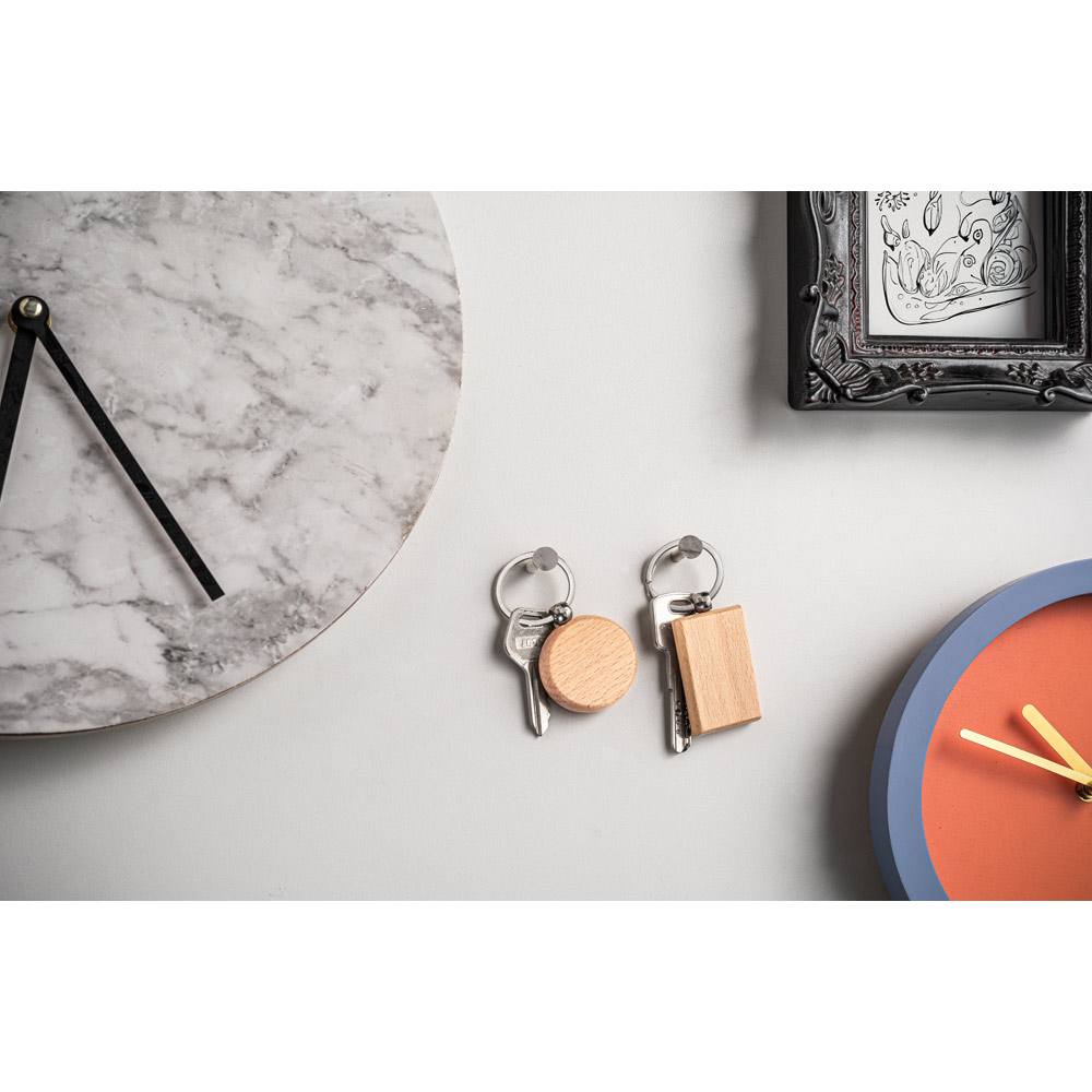 STEWIE. Portachiavi rettangolare in legno di faggio