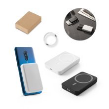 AMPERE 5. Magnetna prenosivi punjač od 5.000 mAh sa super brzim bežičnim punjačem od 15W u reciklirani ABS (100% rABS)