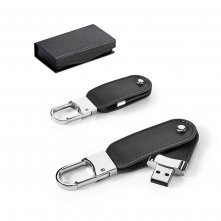 BRAGG 8GB. &Mu;&nu;ή&mu;&eta; USB &mu;&epsilon; 8GB &sigma;&epsilon; PU &kappa;&alpha;&iota; &mu;&epsilon; &kappa;&lambda;&iota;&pi; &kappa;&alpha;&rho;&alpha;&mu;&pi;ί&nu;&epsilon;&rho;