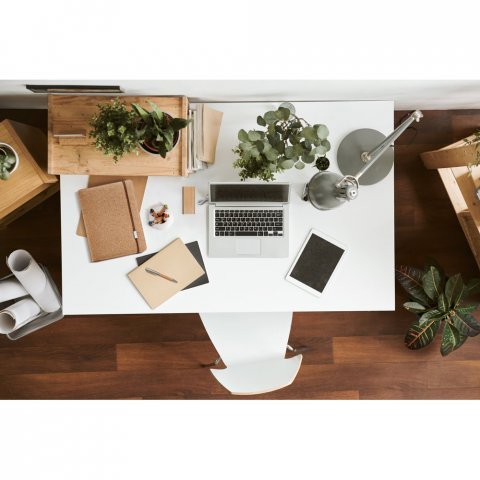 KOHN. &Tau;&rho;ά&pi;&epsilon;&zeta;&alpha; &epsilon;&nu;έ&rho;&gamma;&epsilon;&iota;&alpha;&sigmaf; 5.000 mAh &alpha;&pi;ό &mu;&pi;&alpha;&mu;&pi;&omicron;ύ