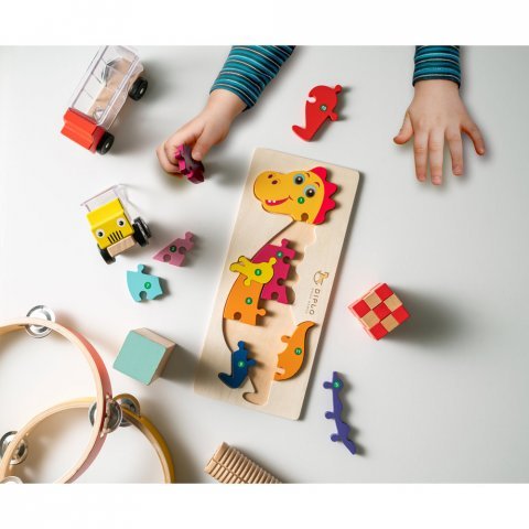 DIPLODOCO. &Pi;&alpha;&zeta;&lambda; &sigma;&epsilon; &sigma;&chi;ή&mu;&alpha; &delta;&epsilon;&iota;&nu;&omicron;&sigma;&alpha;ύ&rho;&omicron;&upsilon; &sigma;&epsilon; &kappa;ό&nu;&tau;&rho;&alpha; &pi;&lambda;&alpha;&kappa;έ &pi;&epsilon;ύ&kappa;&omicron;&upsilon;