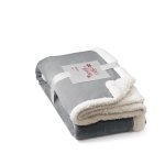 HEIDEN. Wendbare Fleecedecke (190 g/m&sup2;) mit Satinband und personalisierter Karte