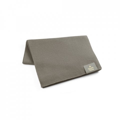 SERENITY. Cachecol em poli&eacute;ster reciclado (100% rPET) com um detalhe costurado para personaliza&ccedil;&atilde;o - Cinzento claro