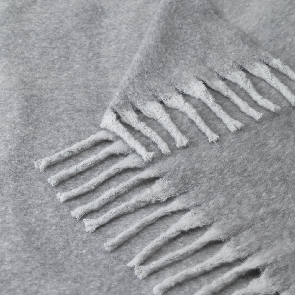 COMFY. Coperta in poliestere riciclato (100% rPET) (300 g/m²), effetto simile al mohair