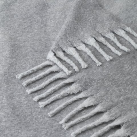 COMFY. Couverture en polyester recycl&eacute; (100% rPET) (300 g/m&sup2;), au toucher mohair - Gris