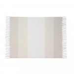 COMFY. Couverture en polyester recycl&eacute; (100% rPET) (300 g/m&sup2;), au toucher mohair - Beige 