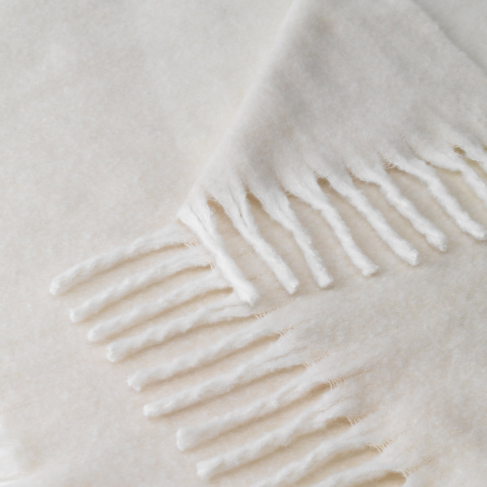 COMFY. Coperta in poliestere riciclato (100% rPET) (300 g/m²), effetto simile al mohair