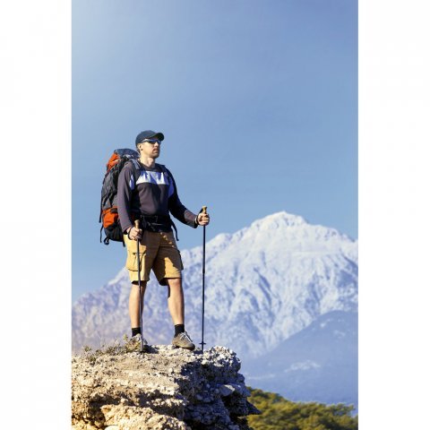 PHOEBE. Bon&eacute; em denim, algod&atilde;o e poli&eacute;ster (300 g/m&sup2;)